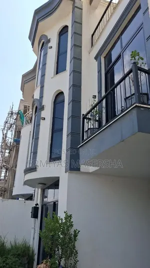 Furnished 8bdrm House in Yeka for sale