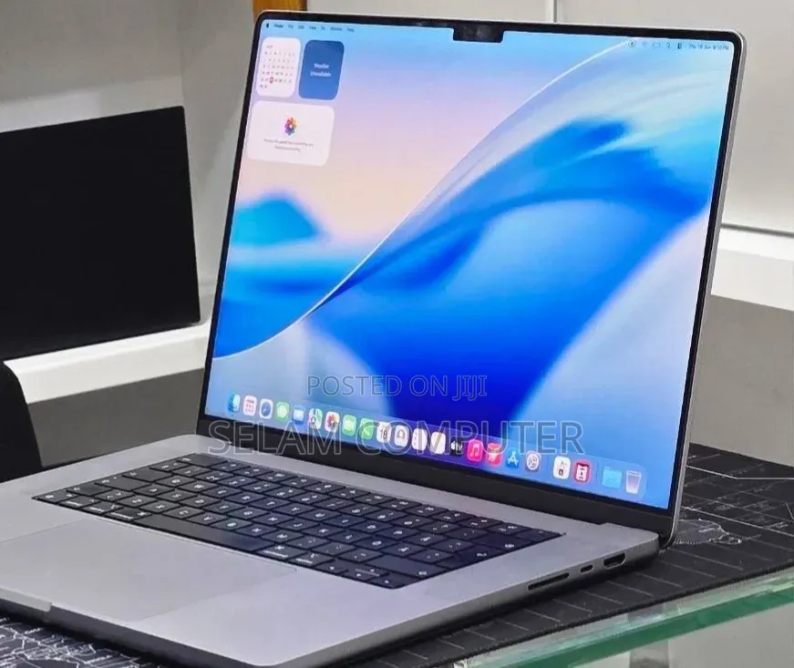 New Laptop Apple MacBook Pro 2021 M1 32GB Apple M1 SSD 512GB