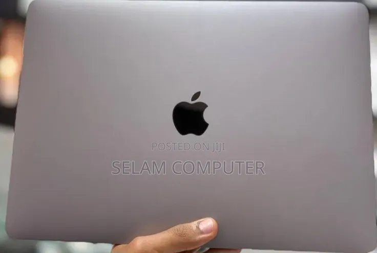 New Laptop Apple MacBook Pro 2021 M1 8GB Apple M1 SSD 256GB