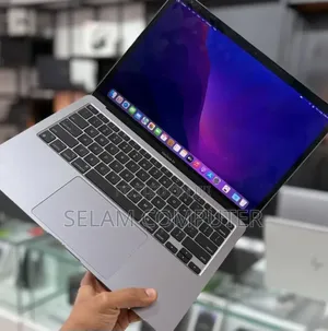 New Laptop Apple MacBook Pro 2021 M1 8GB Apple M1 SSD 256GB