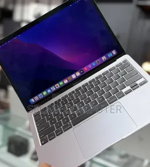 New Laptop Apple MacBook Pro 2021 M1 8GB Apple M1 SSD 256GB