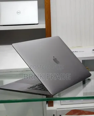 New Laptop Apple MacBook Pro 2019 64GB Intel Core i9 SSD 512GB