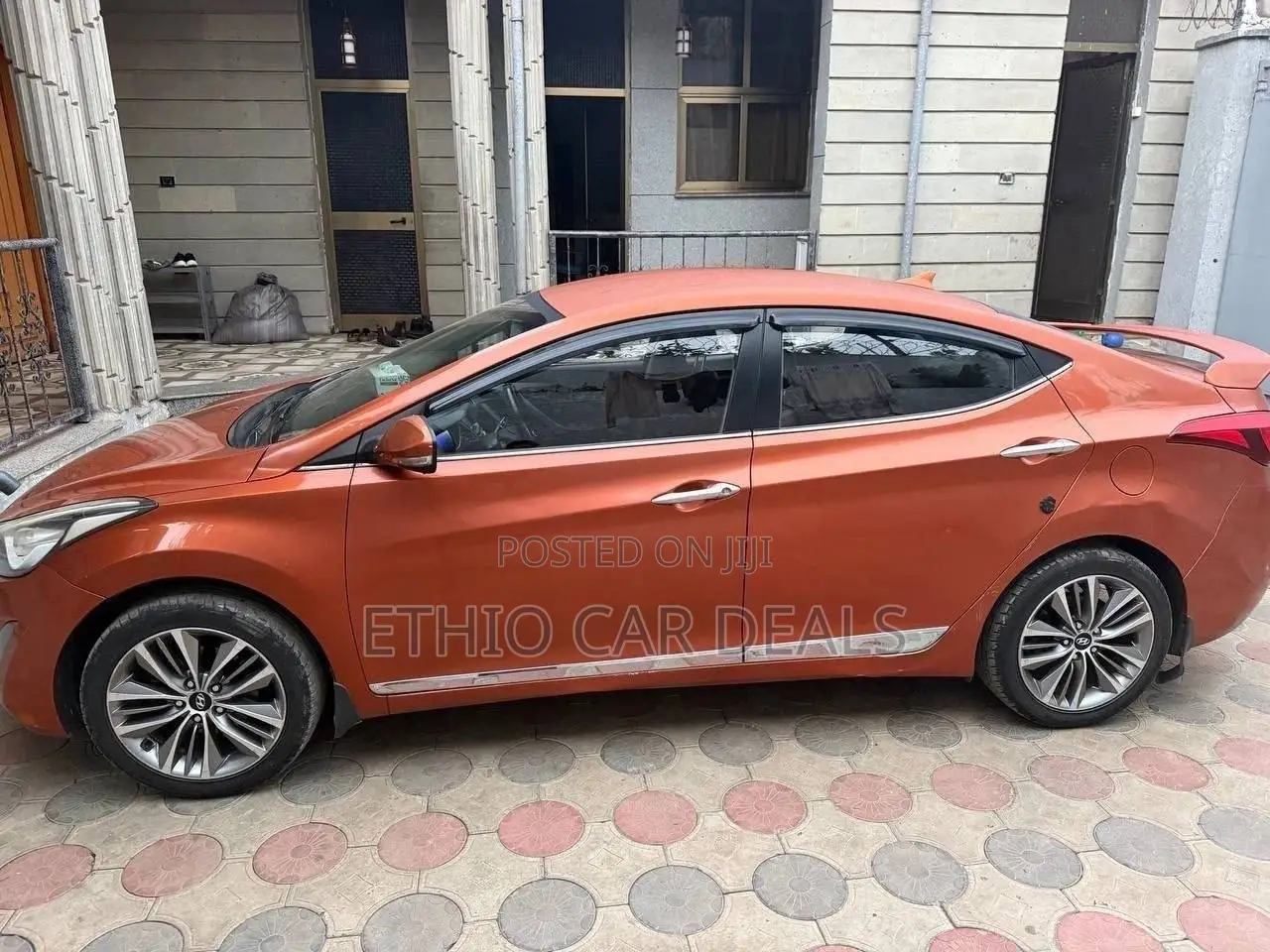 Hyundai Avante 2015 Orange