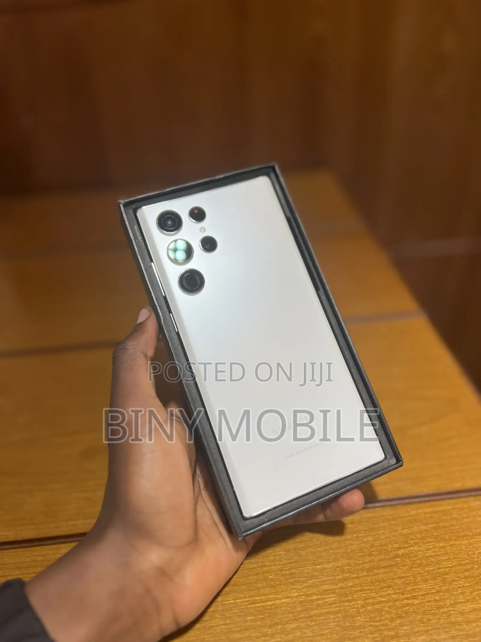 New Samsung Galaxy S22 Ultra 256 GB Silver