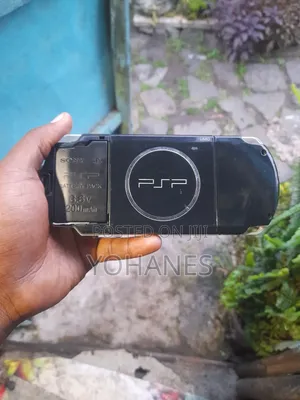 PSP 3000 Jailbroken With 10 Games and 28 Gameboy Games Installed