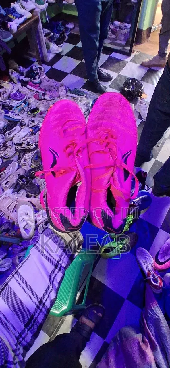 Football Shose