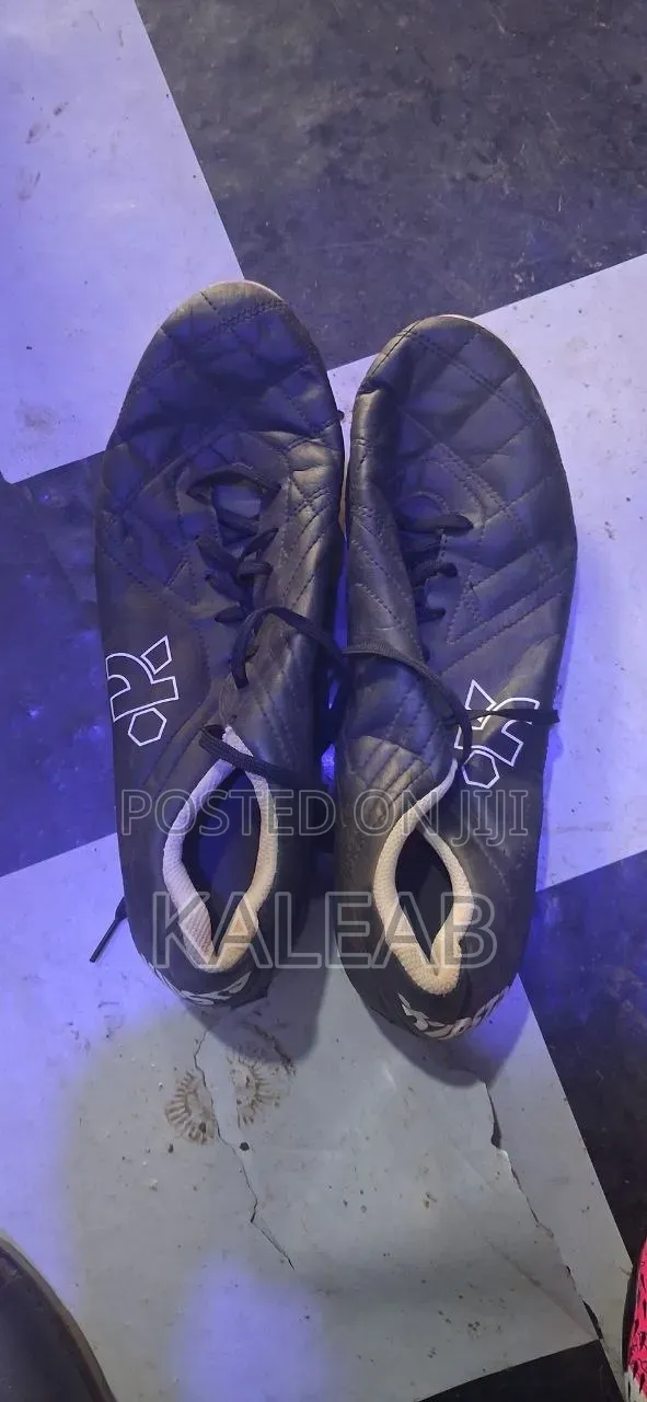 Football Shose