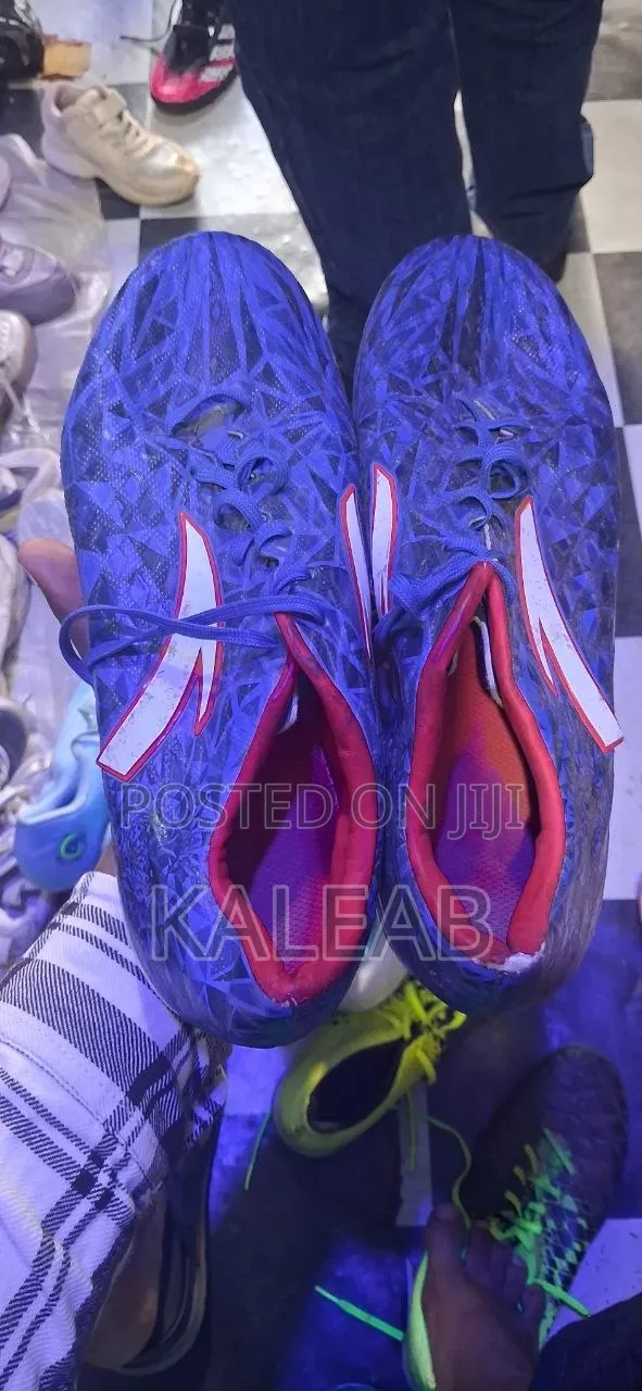 Football Shose