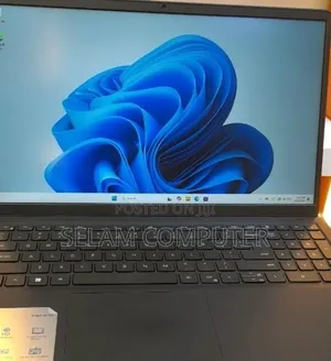New Laptop Dell Inspiron 15 8GB Intel Core i5 SSHD (Hybrid) 512GB