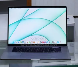 New Laptop Apple MacBook Pro 2019 64GB Intel Core i9 SSD 512GB