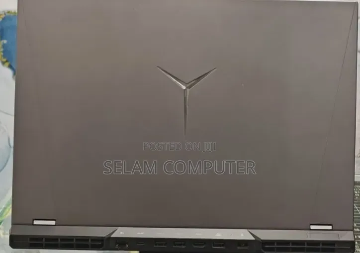 New Laptop Lenovo Legion 5 16GB AMD Ryzen 7 SSHD (Hybrid) 512GB