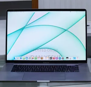 New Laptop Apple MacBook Pro 2019 64GB Intel Core i9 SSD 512GB