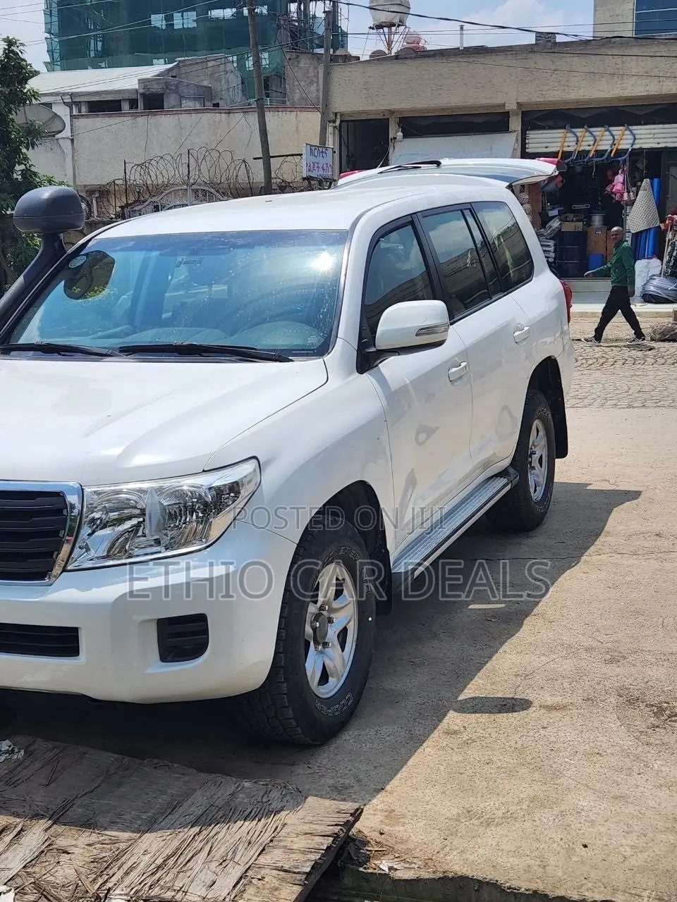 Toyota Land Cruiser 2014 White
