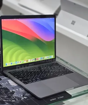 New Laptop Apple MacBook Pro 2020 M1 16GB Apple M1 Pro SSD 512GB