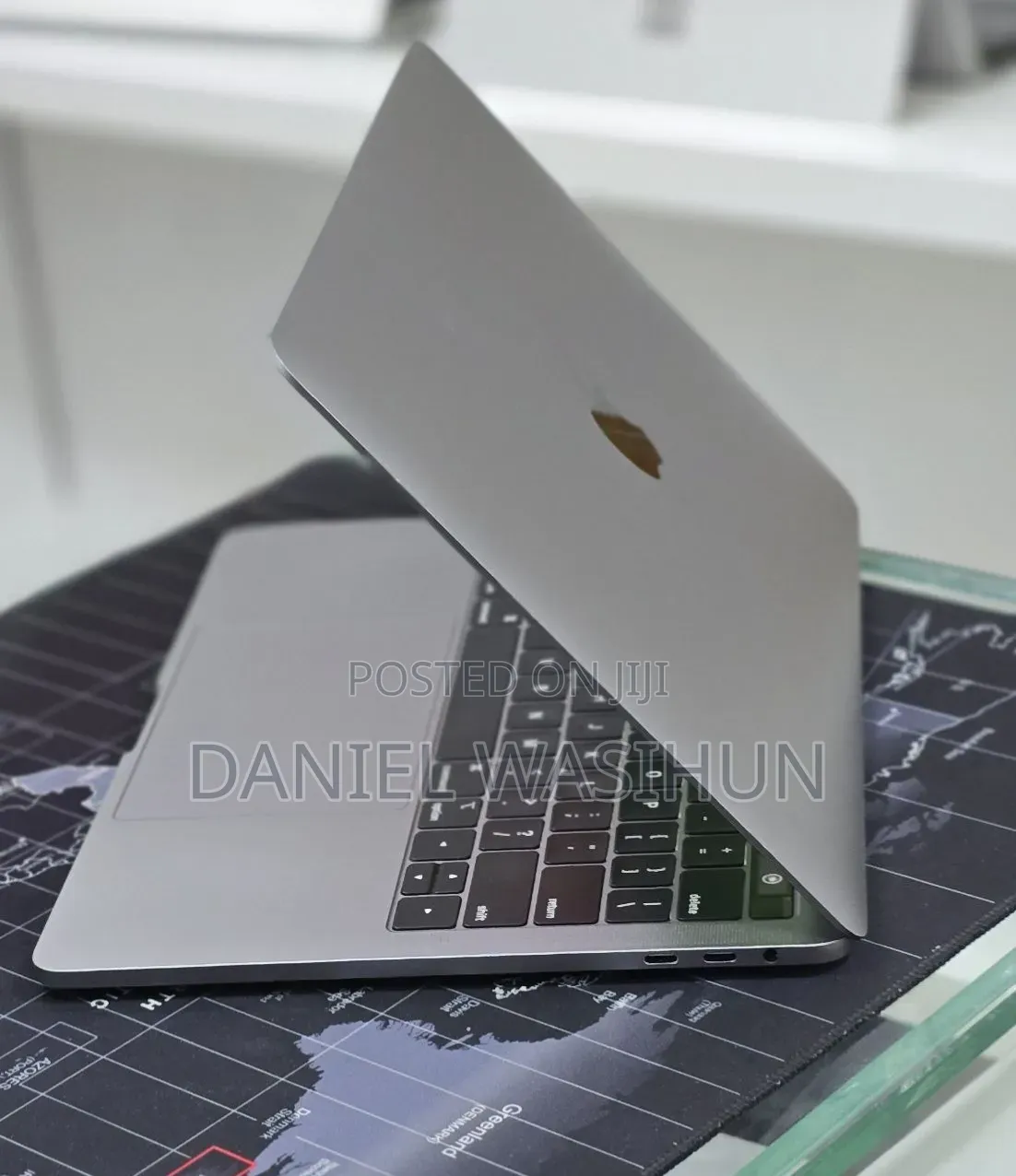 New Laptop Apple MacBook Pro 2020 M1 16GB Apple M1 Pro SSD 512GB