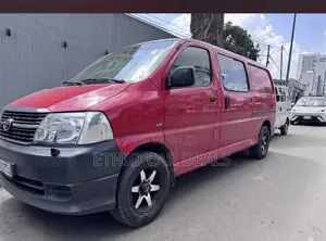 Toyota HiAce 2008 Red