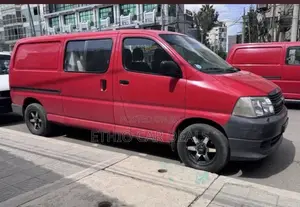 Toyota HiAce 2008 Red