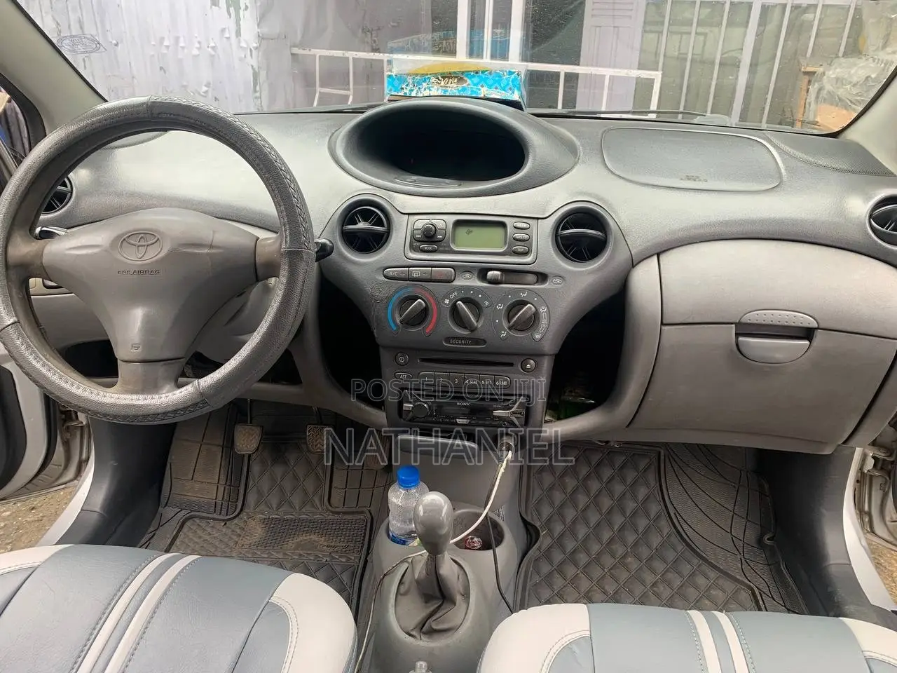Toyota Yaris 1.4 2002 Silver