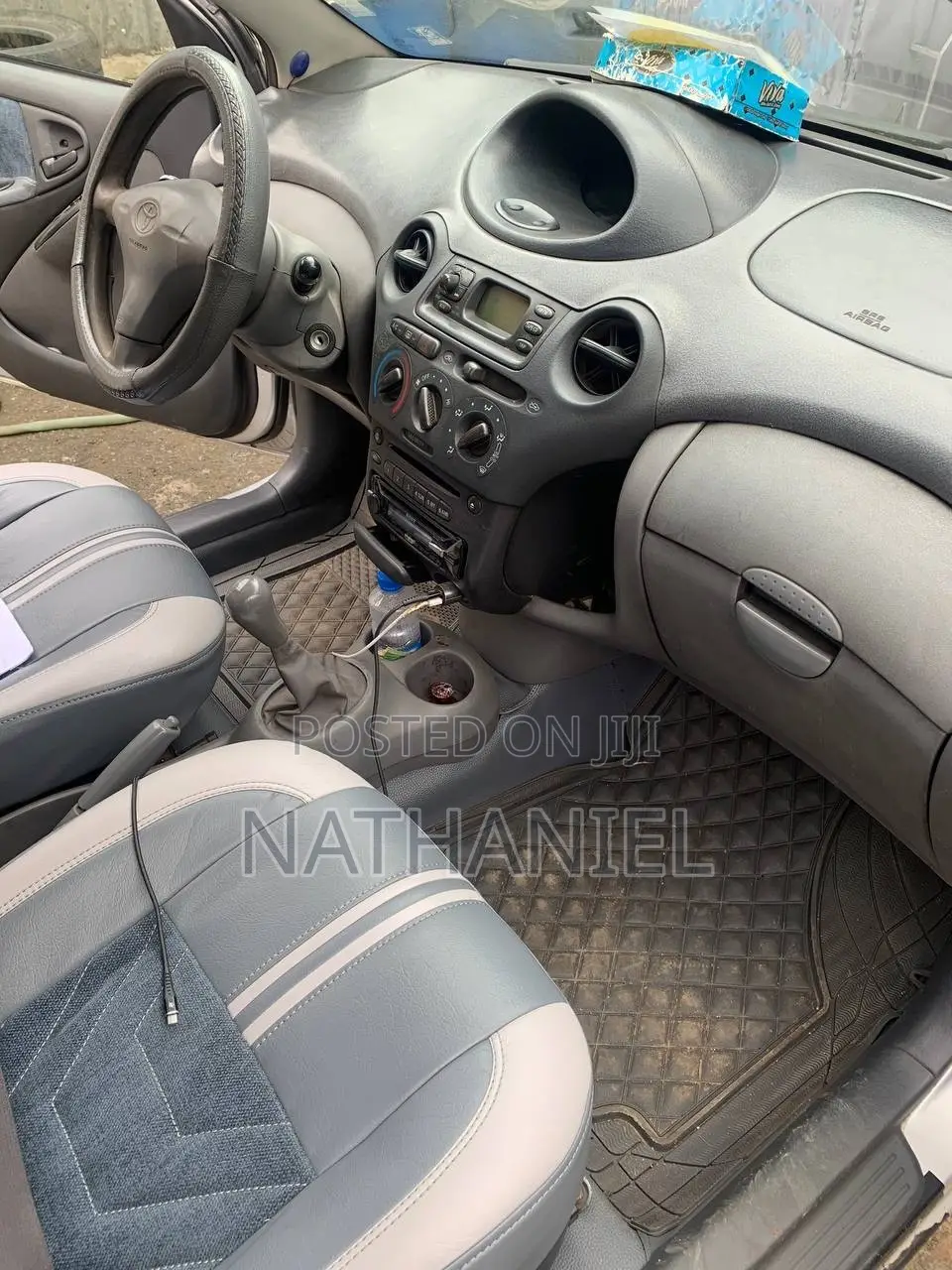 Toyota Yaris 1.4 2002 Silver