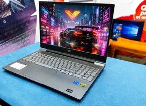 New Laptop HP Victus 15 24GB Intel Core 5 SSD 512GB