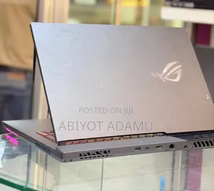 Laptop Asus ROG Strix G17 16GB Intel Core i7 SSD 512GB