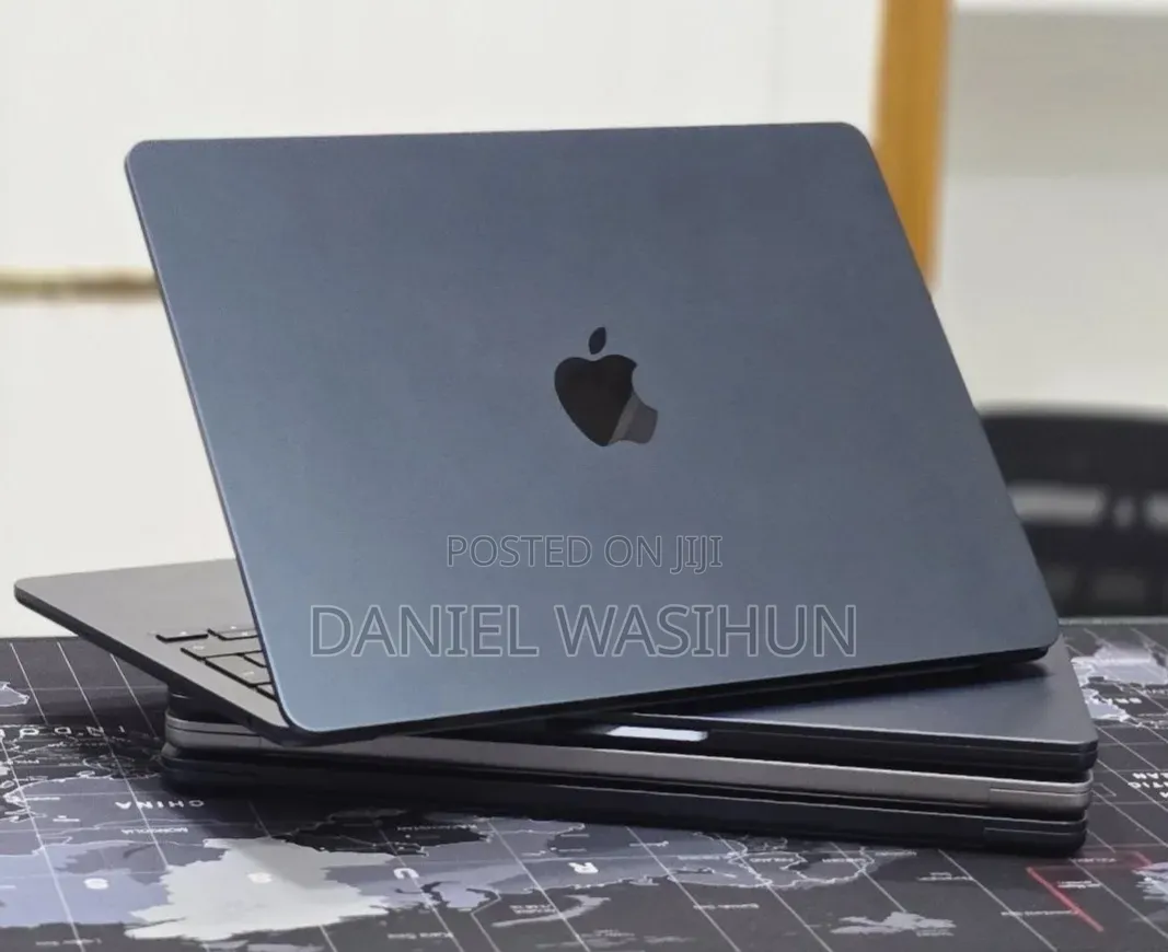 New Laptop Apple MacBook Air 2025 M4 16GB Apple M4 SSD 256GB