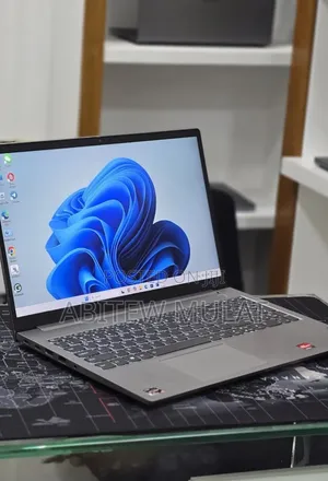 New Laptop Lenovo ThinkBook 15 16GB AMD Ryzen 5 SSD 512GB