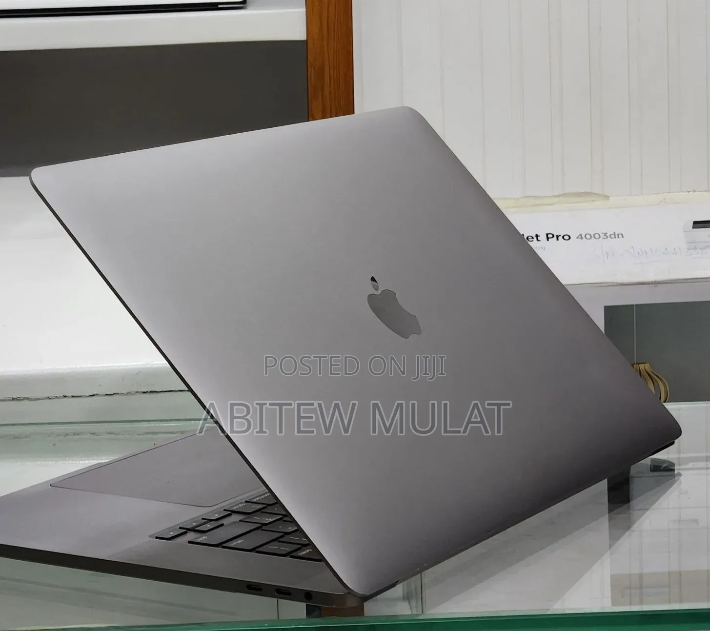 New Laptop Apple MacBook Pro 2019 64GB Intel Core i9 SSD 512GB