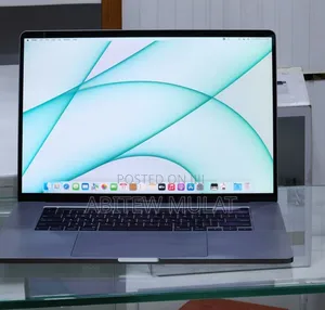 New Laptop Apple MacBook Pro 2019 64GB Intel Core i9 SSD 512GB
