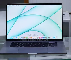New Laptop Apple MacBook Pro 2019 64GB Intel Core i9 SSD 512GB
