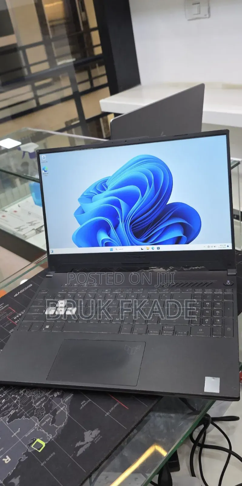 New Laptop Asus ROG Zephyrus G15 16GB Intel Core i7 SSD 512GB