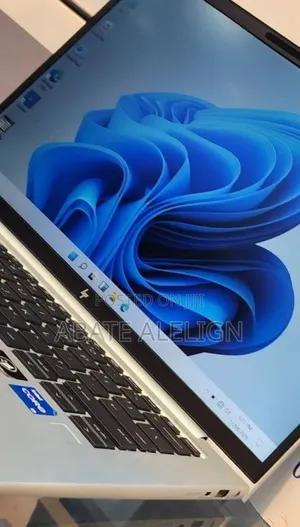 New Laptop HP EliteBook 840 G8 16GB Intel Core i7 SSD 512GB
