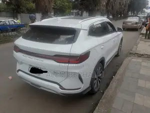 BYD Song Plus EV FWD 2024 White