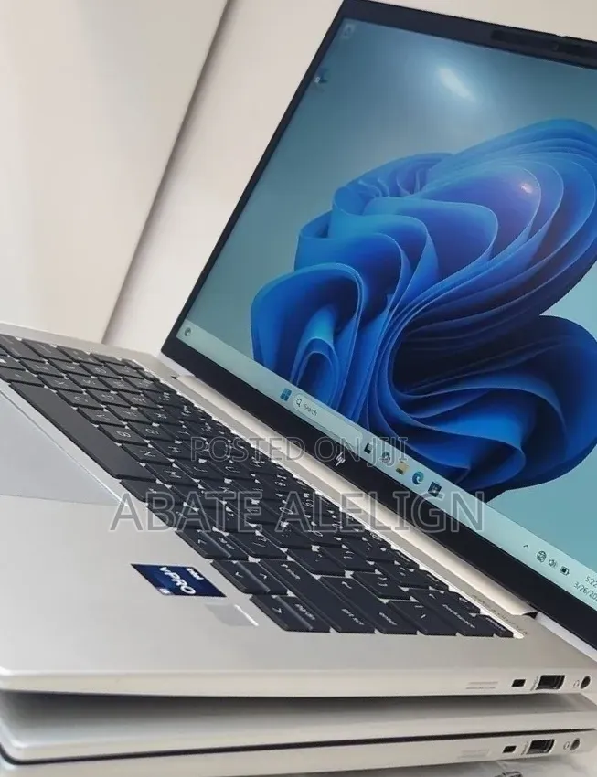 New Laptop HP EliteBook 840 G9 16GB Intel Core i5 SSD 512GB