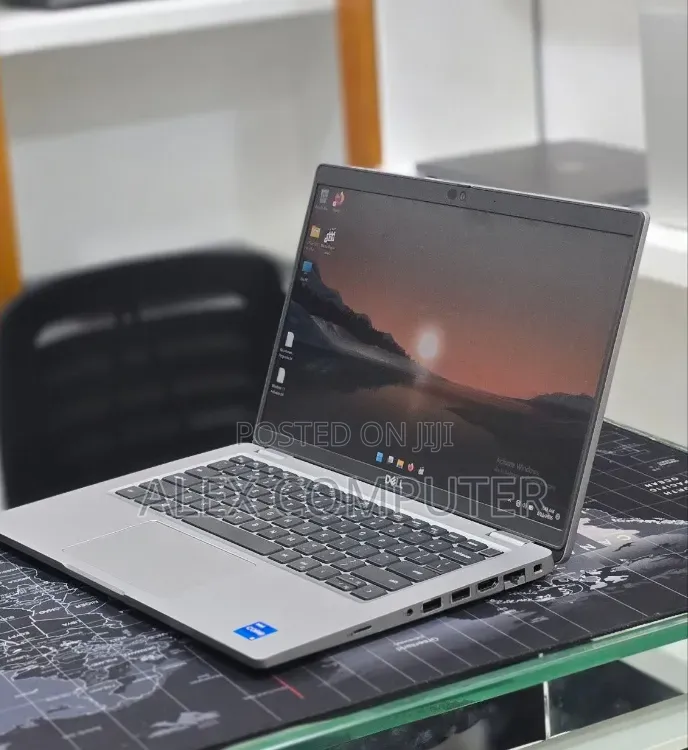 New Laptop Dell 16GB Intel Core i5 SSD 256GB