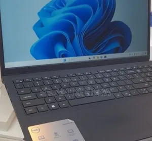 New Laptop Dell 8GB Intel Core i5 SSD 512GB
