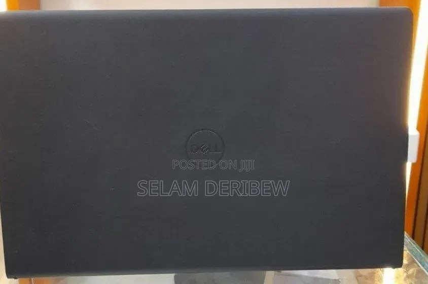 New Laptop Dell 8GB Intel Core i5 SSD 512GB