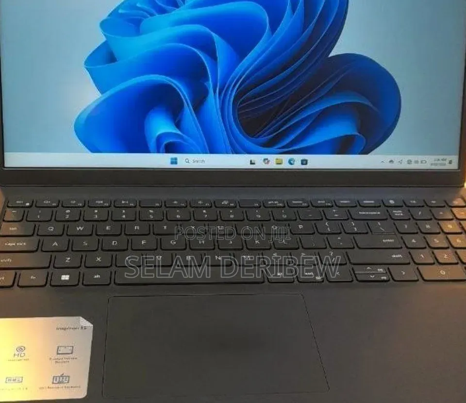 New Laptop Dell 8GB Intel Core i5 SSD 512GB