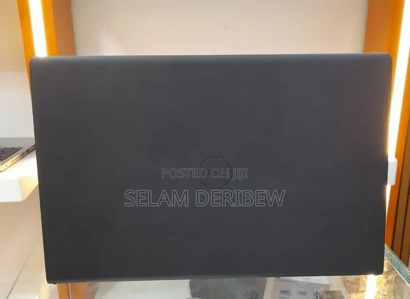 New Laptop Dell 8GB Intel Core i5 SSD 512GB