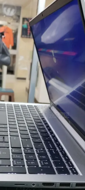 New Laptop HP ProBook 450 G8 16GB Intel Core i7 SSD 512GB