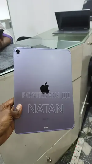 New Apple iPad Air (2022) 64 GB