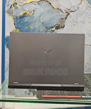 New Laptop Lenovo Legion 5 16GB AMD Ryzen 7 SSD 512GB