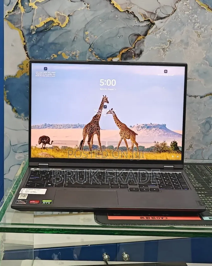 New Laptop Lenovo Legion 5 16GB AMD Ryzen 7 SSD 512GB