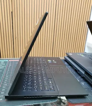 New Laptop HP Omen 16 16GB Intel Core i7 SSD 1T