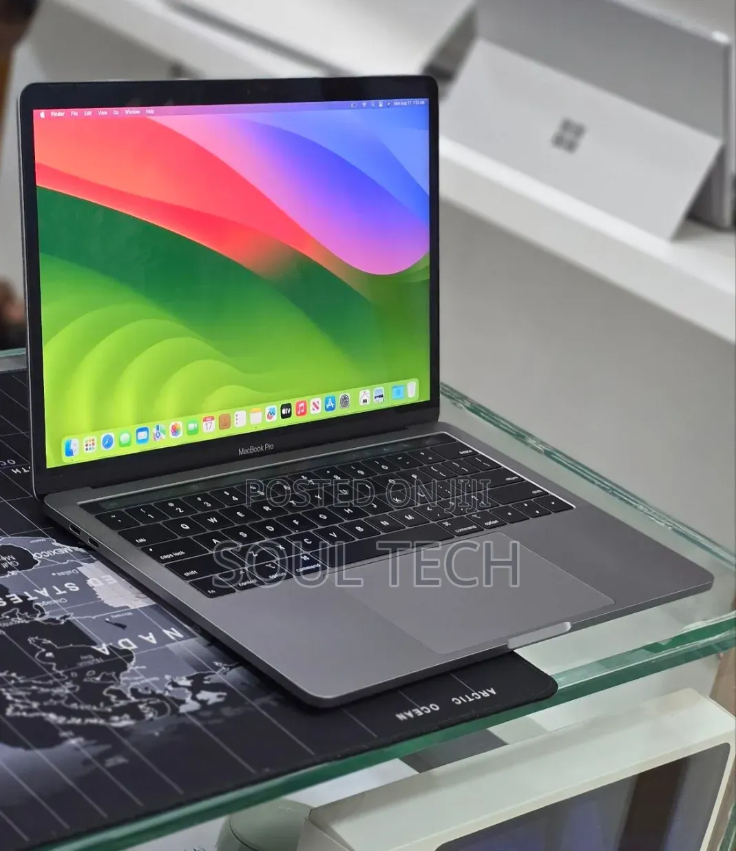 New Laptop Apple MacBook Pro 2021 M1 8GB Apple M1 Pro SSD 256GB