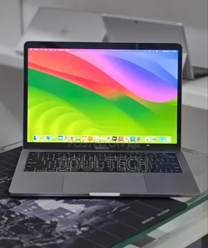 New Laptop Apple MacBook Pro 2021 M1 8GB Apple M1 Pro SSD 256GB