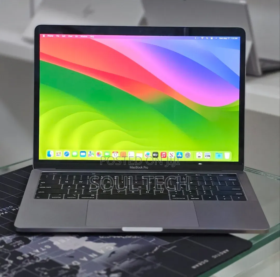 New Laptop Apple MacBook Pro 2021 M1 8GB Apple M1 Pro SSD 256GB