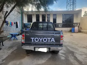 Toyota Hilux 2009 Gray