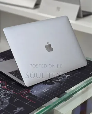 New Laptop Apple MacBook Pro 2021 M1 16GB Apple M1 Pro SSD 512GB