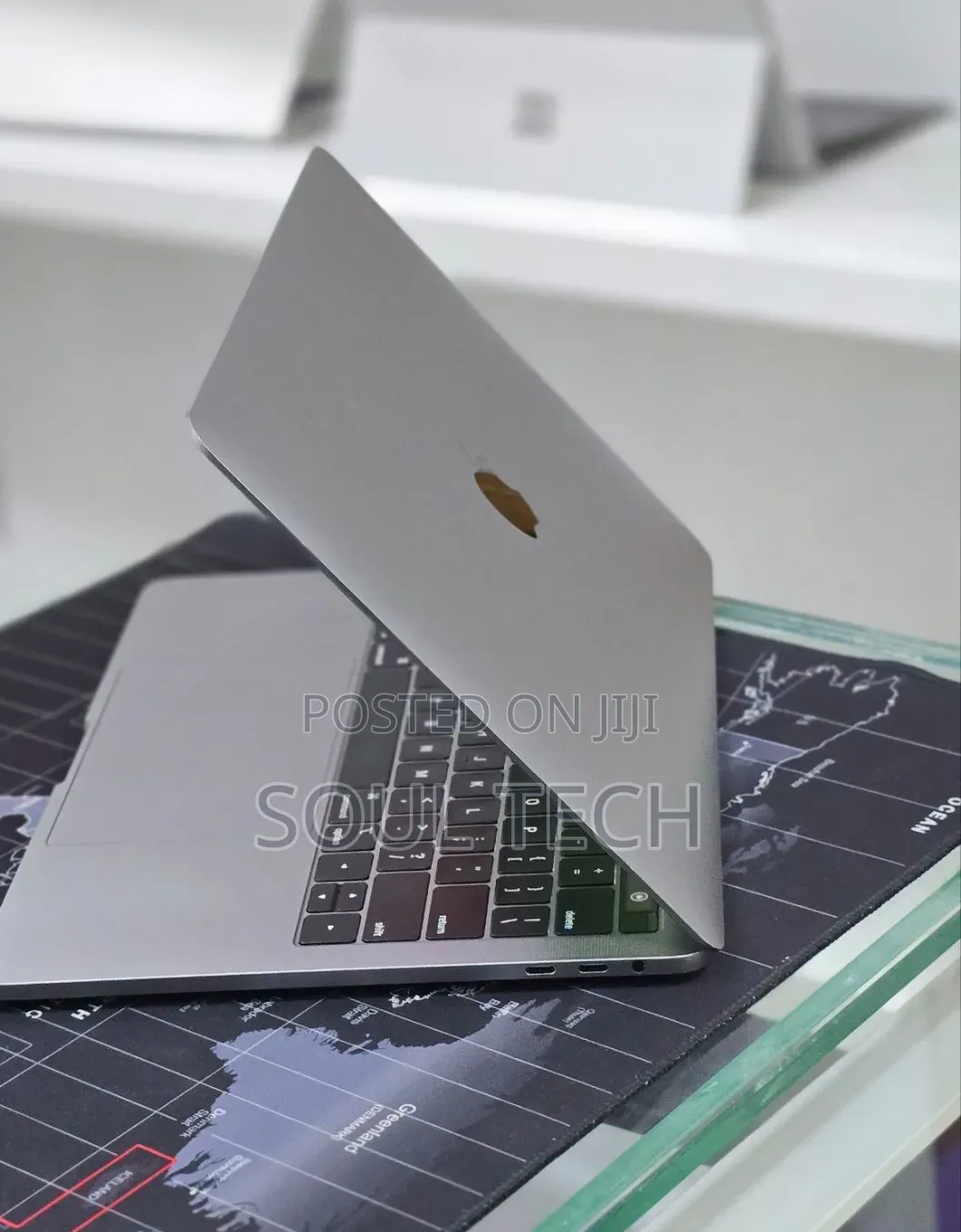 New Laptop Apple MacBook Pro 2021 M1 16GB Apple M1 Pro SSD 512GB